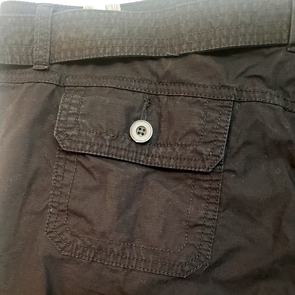 TOMMY HILFIGER ADJUSTABLE LENGTH BLACK BELTED CARGO SHORTS POCKETS SIZE 8 - Picture 10 of 10